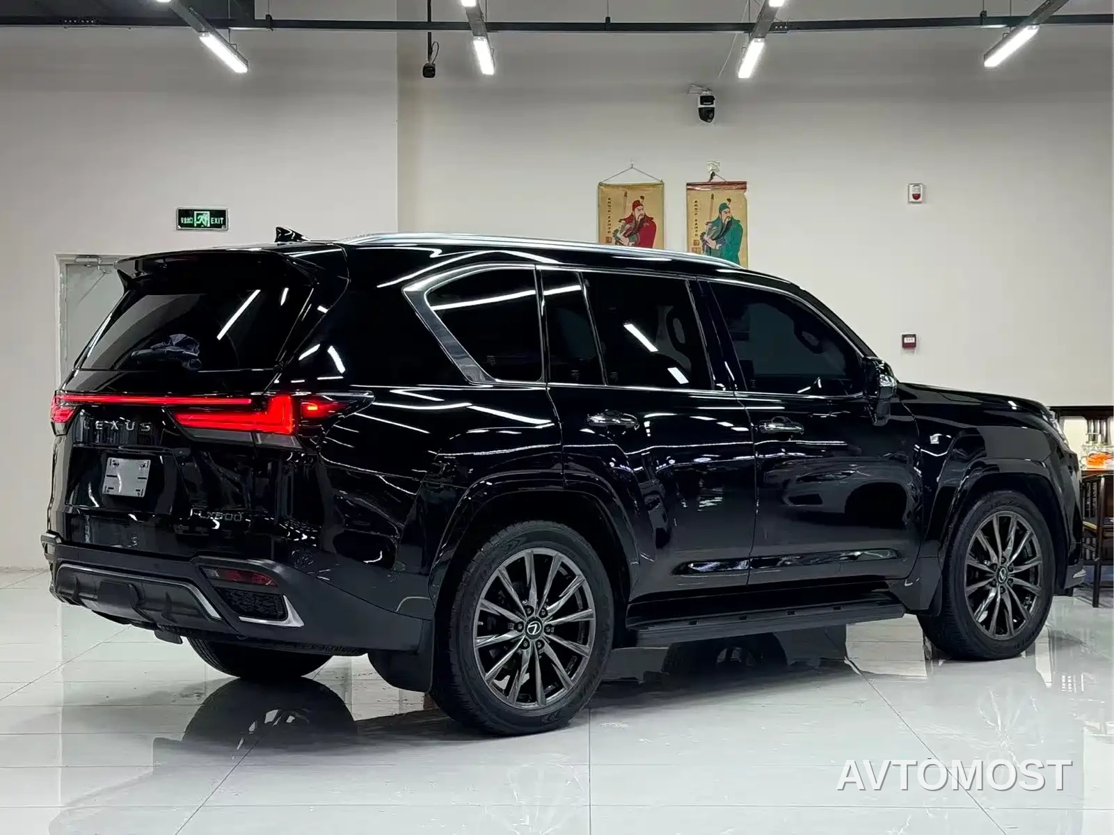 Lexus LX — фото 3