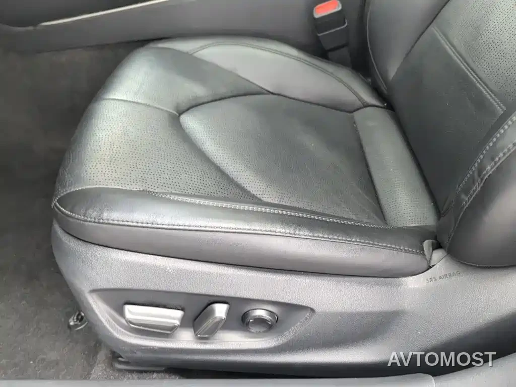 Toyota Avalon 2019 Hybrid 2.5L Luxury Edition China VI — фото 20