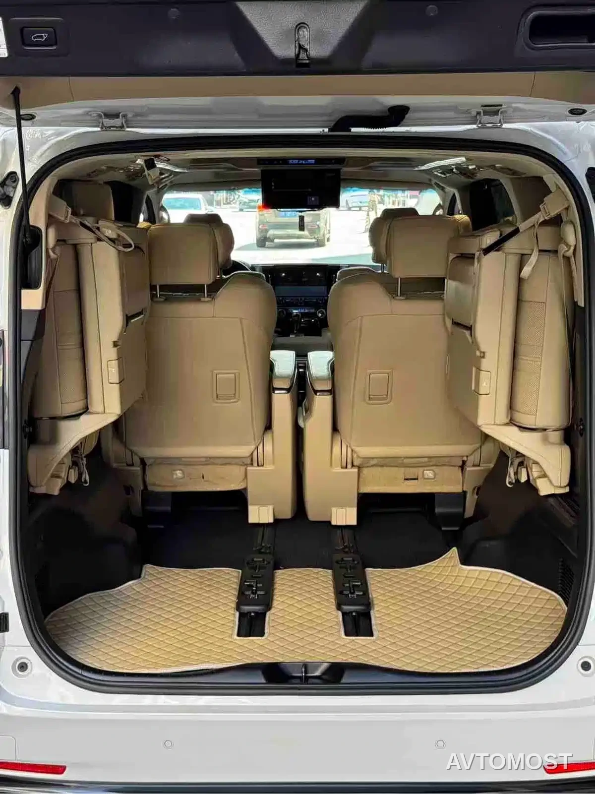 Toyota Vellfire 2021 Crown Hybrid 2.5L HV Premium Edition — фото 18
