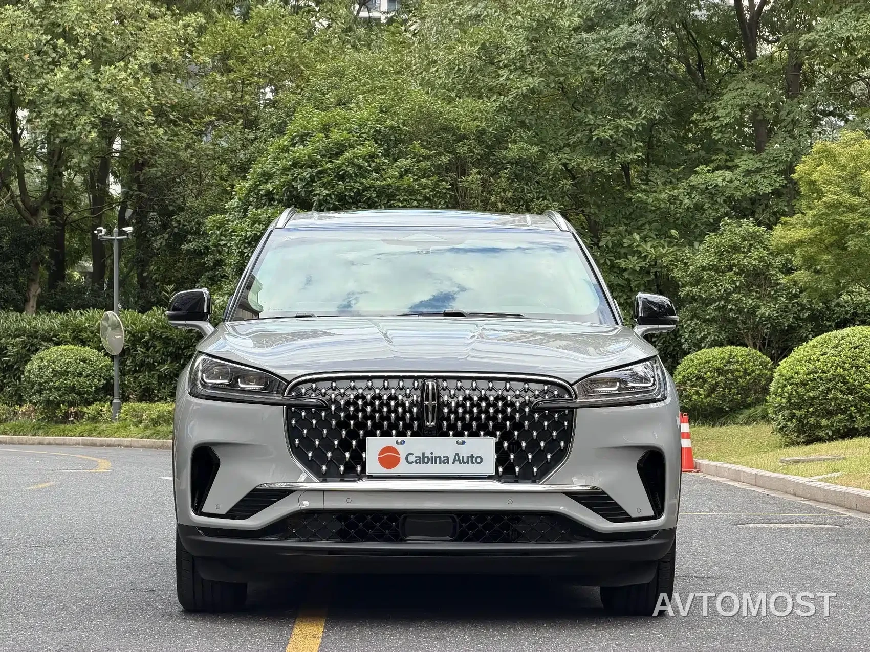 Lincoln Aviator 2024 3.0T V6 AWD Elegance Edition 6-Seater — фото 2