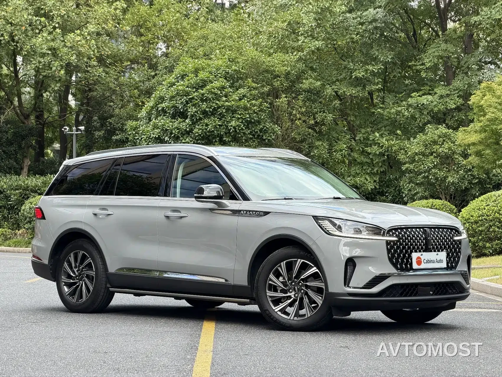 Lincoln Aviator 2024 3.0T V6 AWD Elegance Edition 6-Seater — фото 3