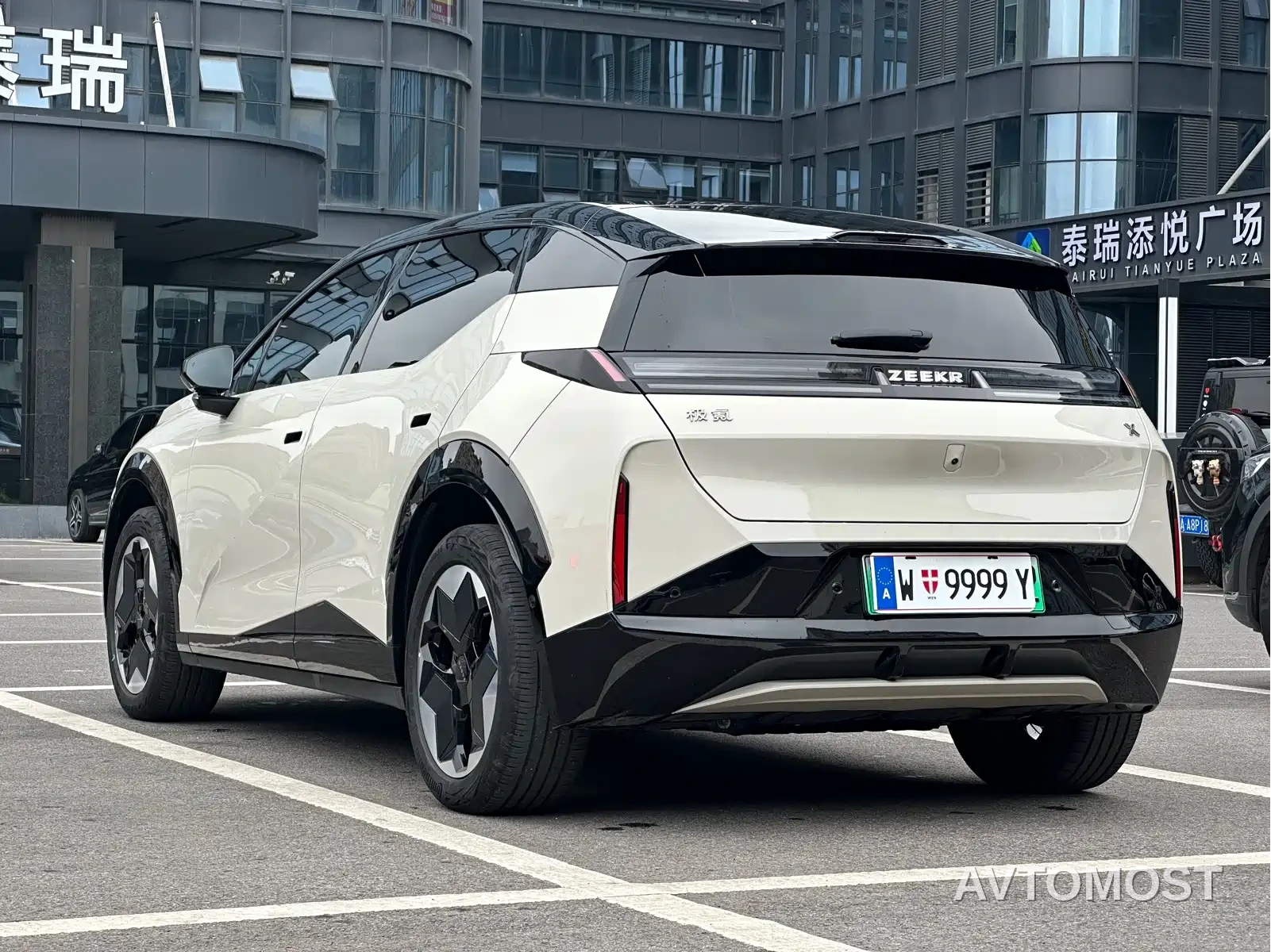 Zeekr X 2023 RWD ME Edition 5-seater — фото 5