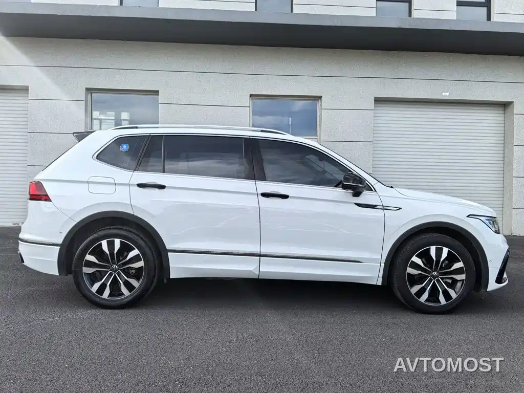 Volkswagen Tiguan L 2024 Outstanding 330TSI Auto 2WD R-Line Dragon Glory Edition — фото 7