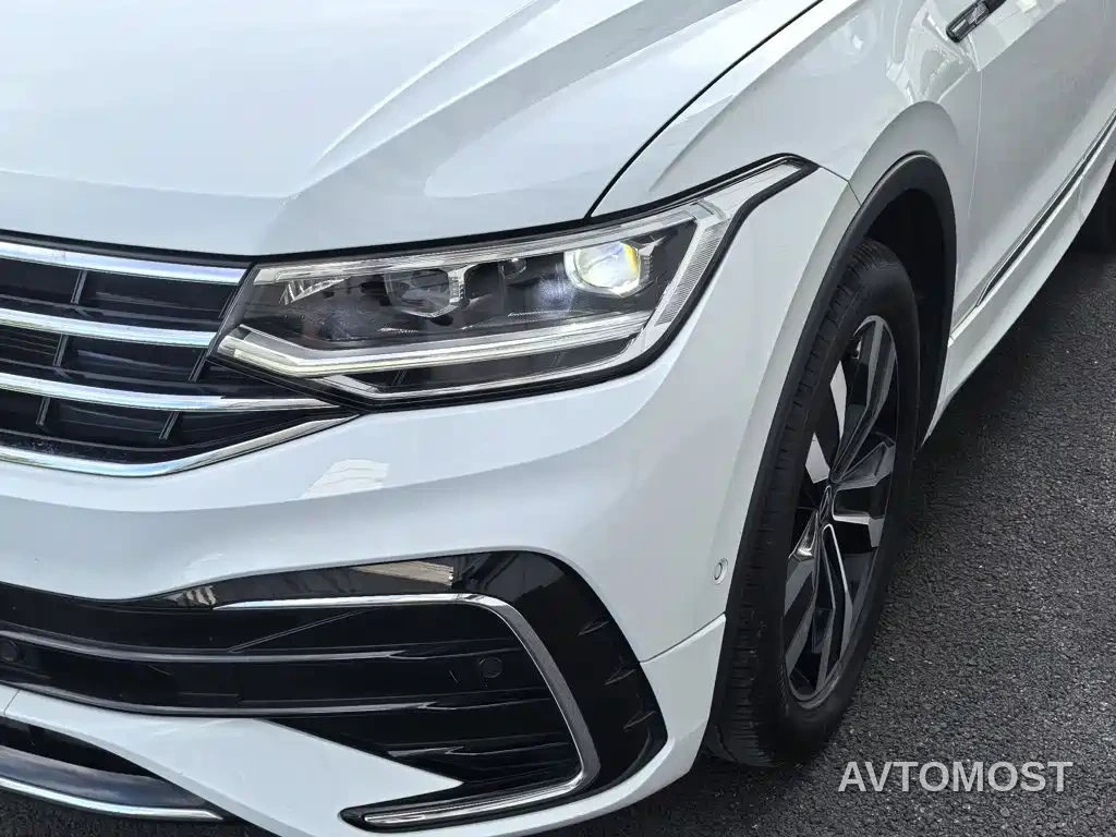 Volkswagen Tiguan L 2024 Outstanding 330TSI Auto 2WD R-Line Dragon Glory Edition — фото 9