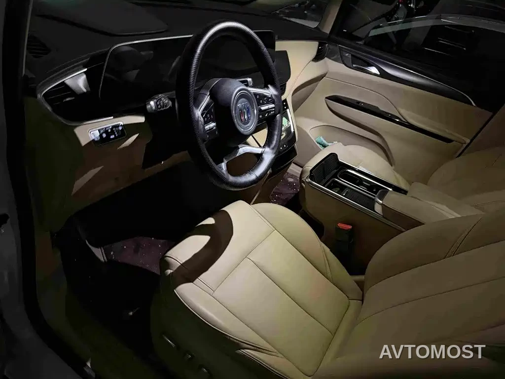 Buick GL8 New Energy 2025 Landlux Smart Edition 7-seater — фото 2