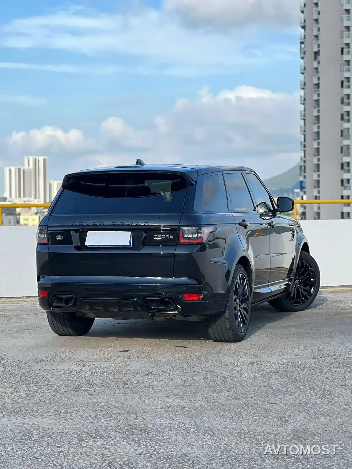 Land Rover Range Rover Sport 2022 3.0 L6 Gloss Black Edition — фото 9