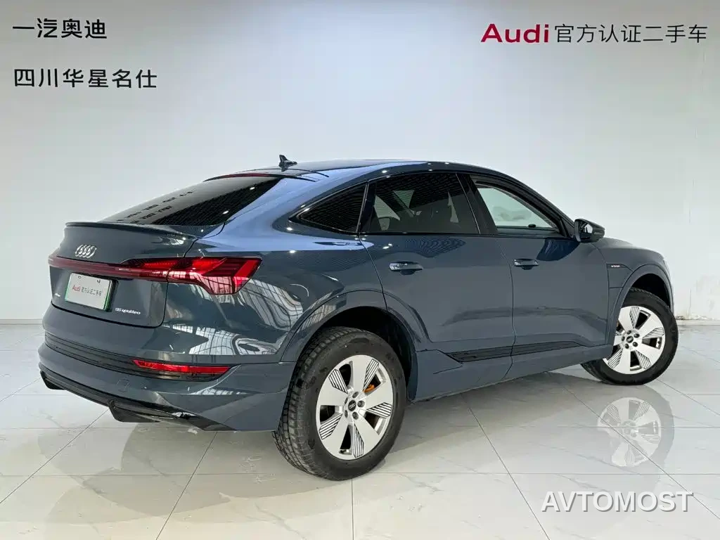 Audi e-tron (Import) 2022 Sportback 55 quattro Luxury — фото 4