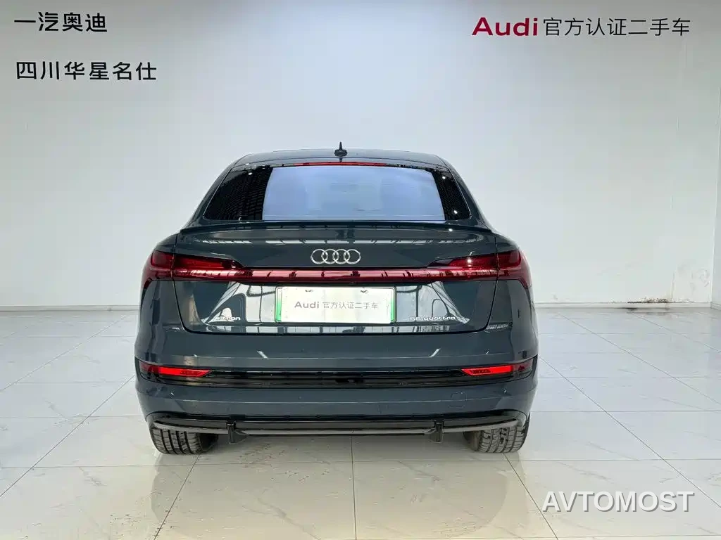 Audi e-tron (Import) 2022 Sportback 55 quattro Luxury — фото 5