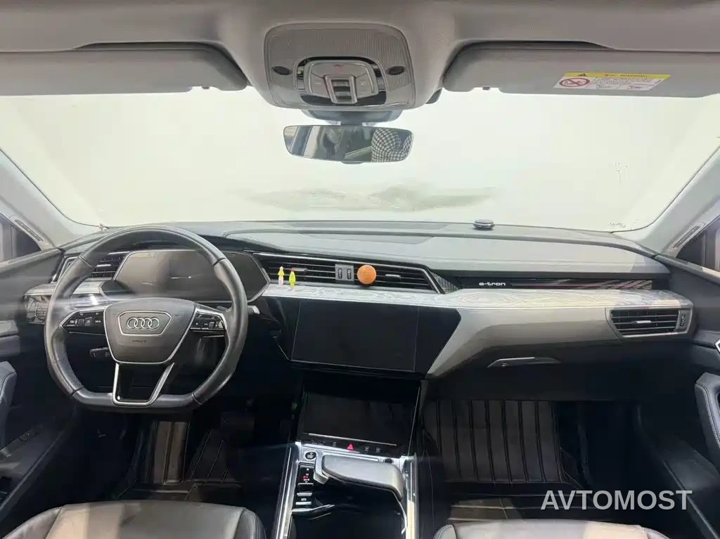 Audi e-tron (Import) 2022 Sportback 55 quattro Luxury — фото 7