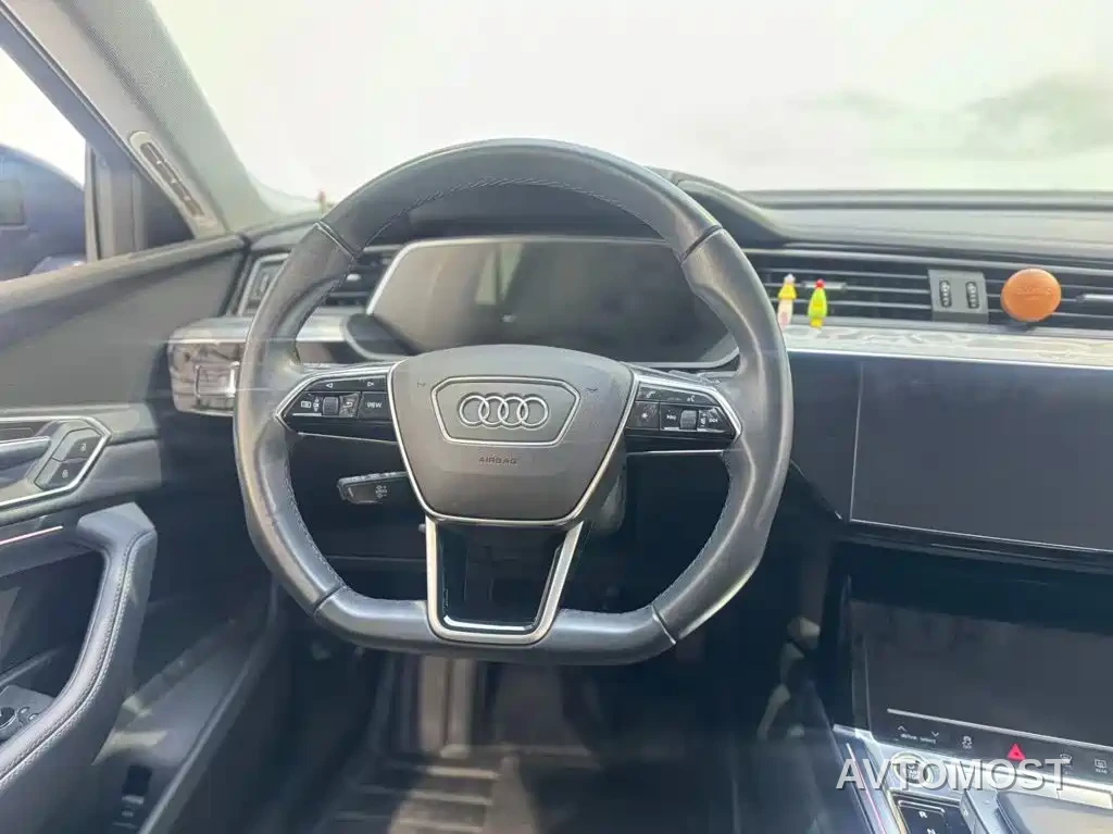 Audi e-tron (Import) 2022 Sportback 55 quattro Luxury — фото 12