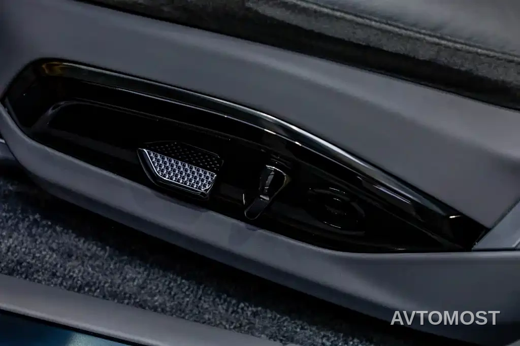 Lotus Cars EMEYA Blossom 2024 EMEYA L+ — фото 13