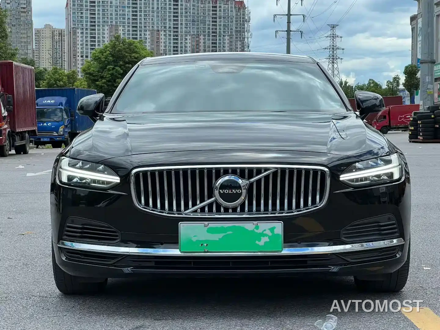 Volvo S90 Plug-in Hybrid 2022 T8 Recharge Plug-in Hybrid Momentum Luxury Edition — фото 2