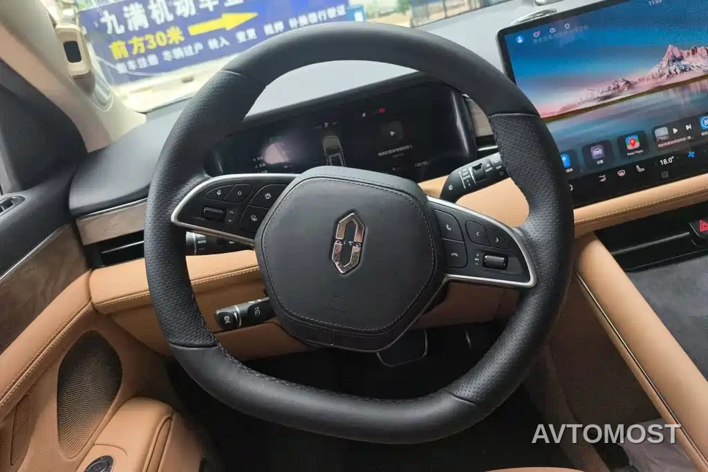 AITO M7 2022 1.5T RWD Comfort Edition — фото 15