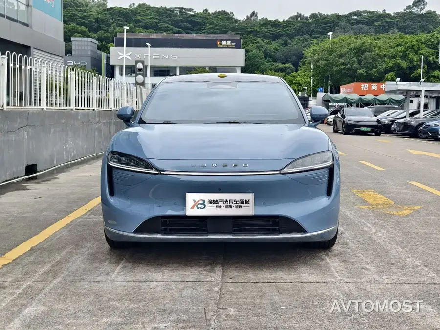 Zhijie Luxeed R7 2025 Extended Range 251km Pro