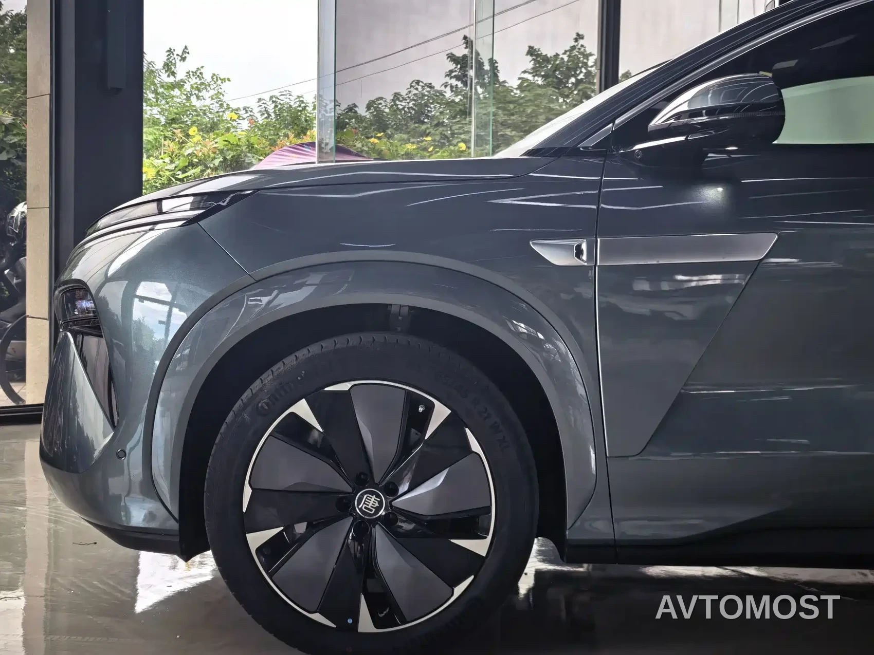 BYD Tang L 2025 DM 175KM Drone Player Edition — фото 8