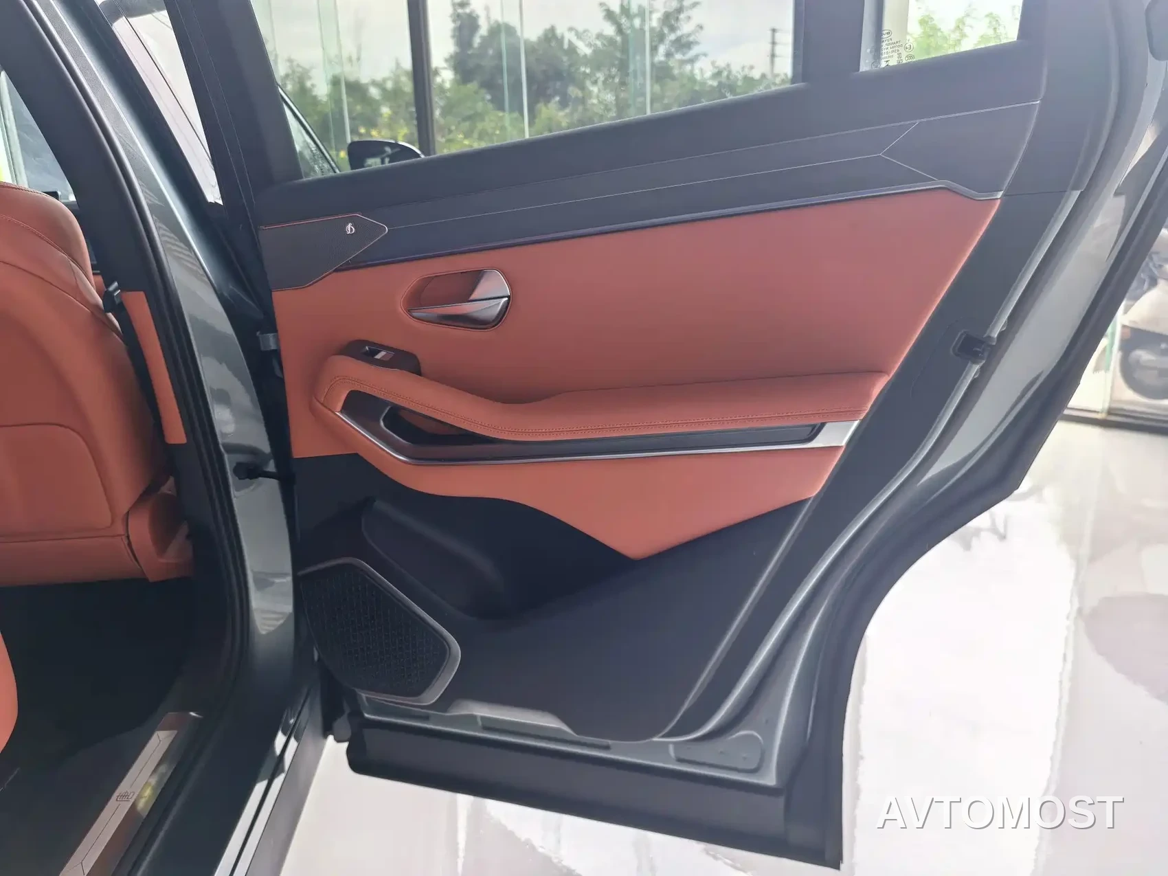 BYD Tang L 2025 DM 175KM Drone Player Edition — фото 17