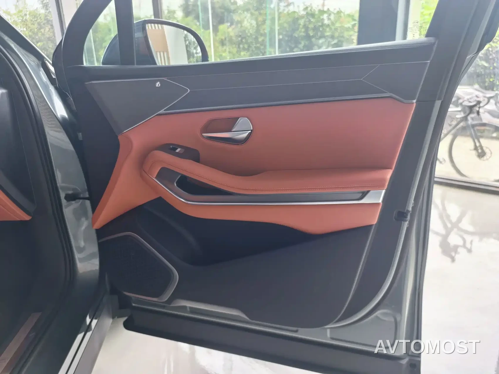BYD Tang L 2025 DM 175KM Drone Player Edition — фото 19