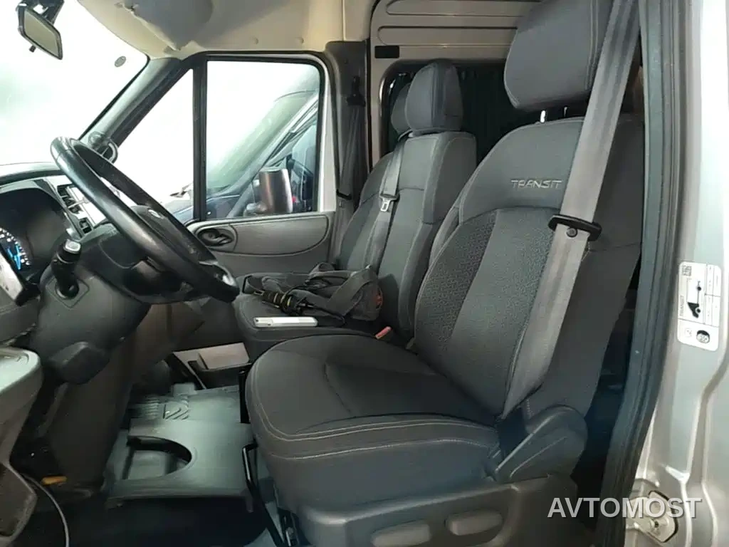Ford New Generation Transit 2021 Model 2.2T Automatic Logistics Vehicle Pro Long Wheelbase 7-Seat Medium Roof China VI — фото 12