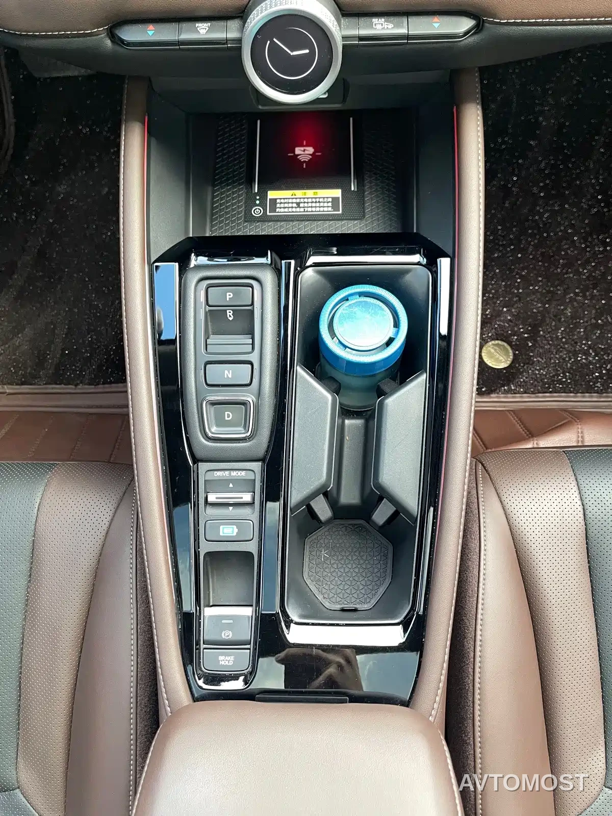 Honda Inspire Hybrid 2023 e:PHEV Premium Edition — фото 12