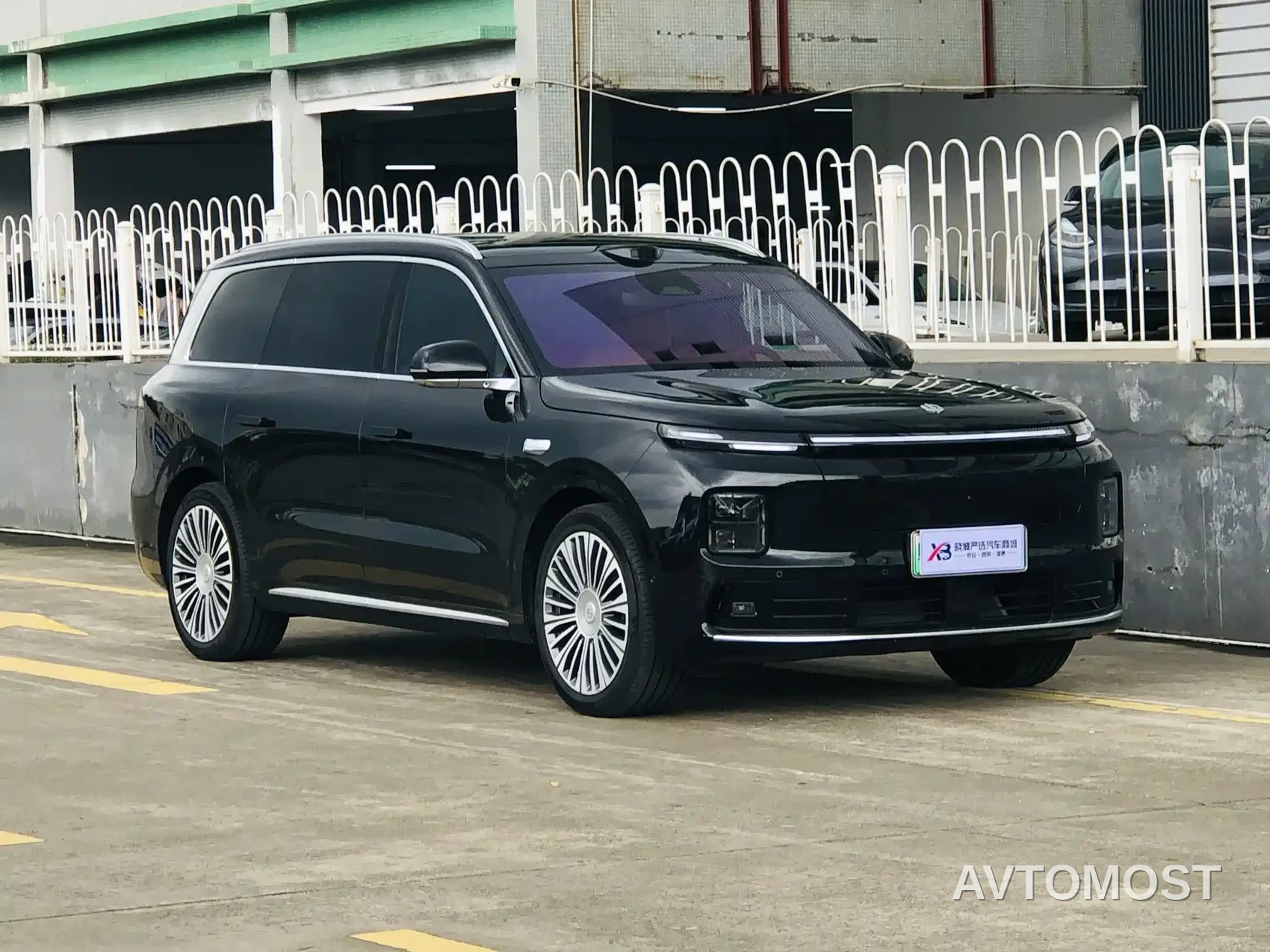 Leapmotor D Series 2026 Model Pure Electric 115kWh 6-Seater — фото 3