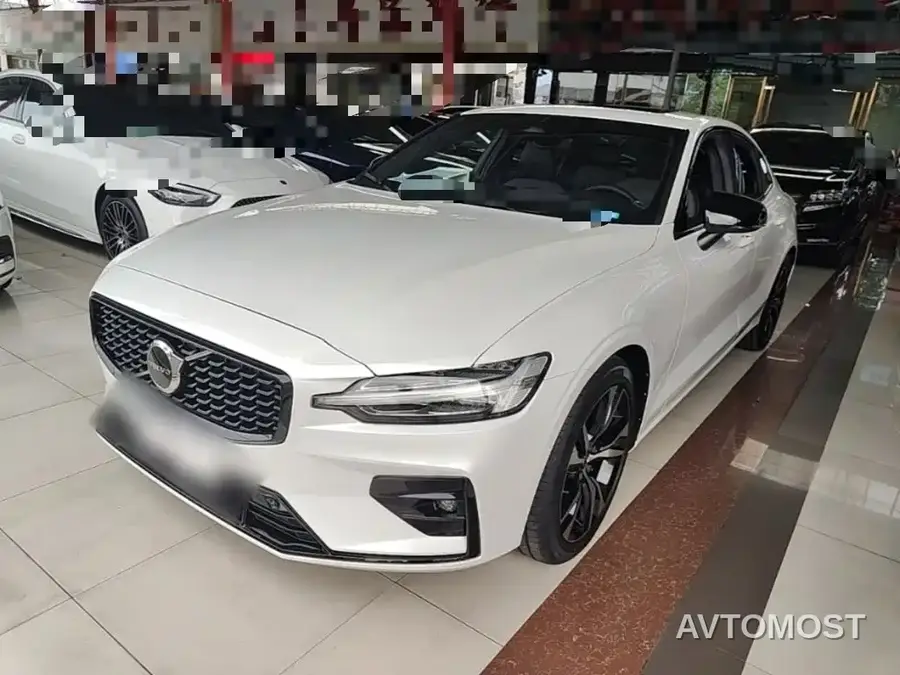 Volvo S60 2025 B5 Elegance Sport Edition