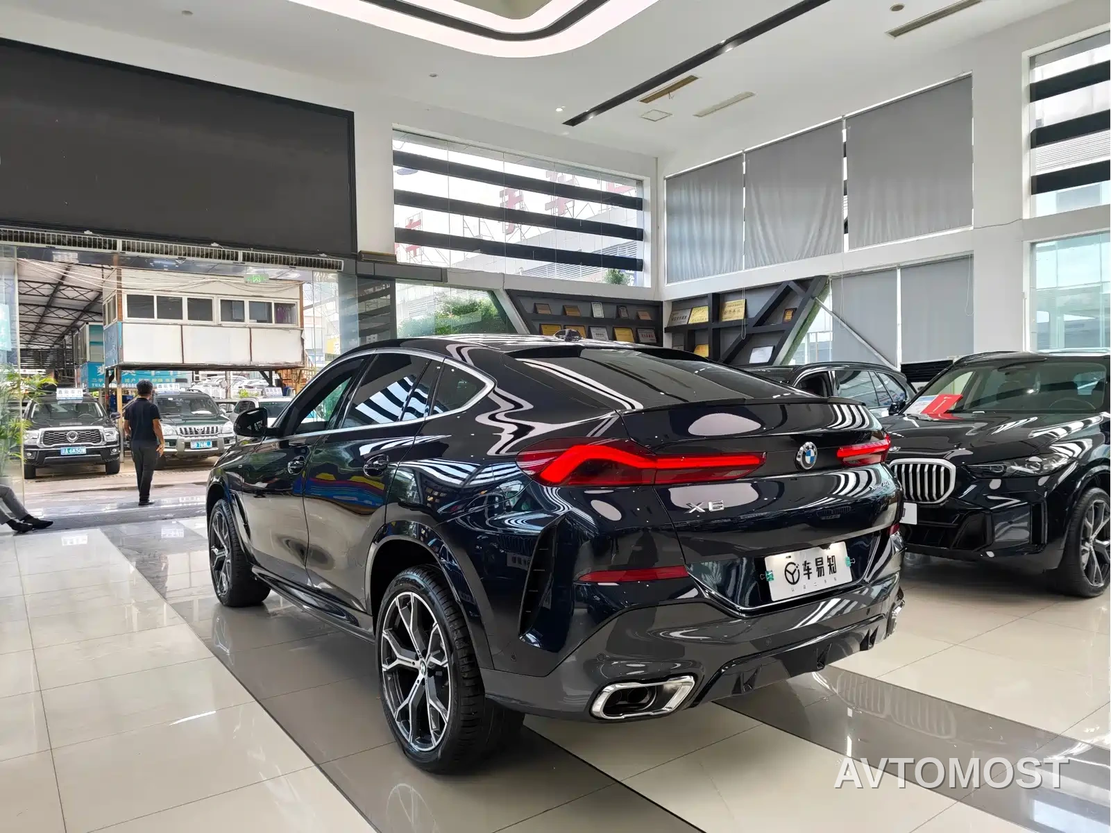 BMW X6 2023 xDrive40i M Sport Package — фото 4