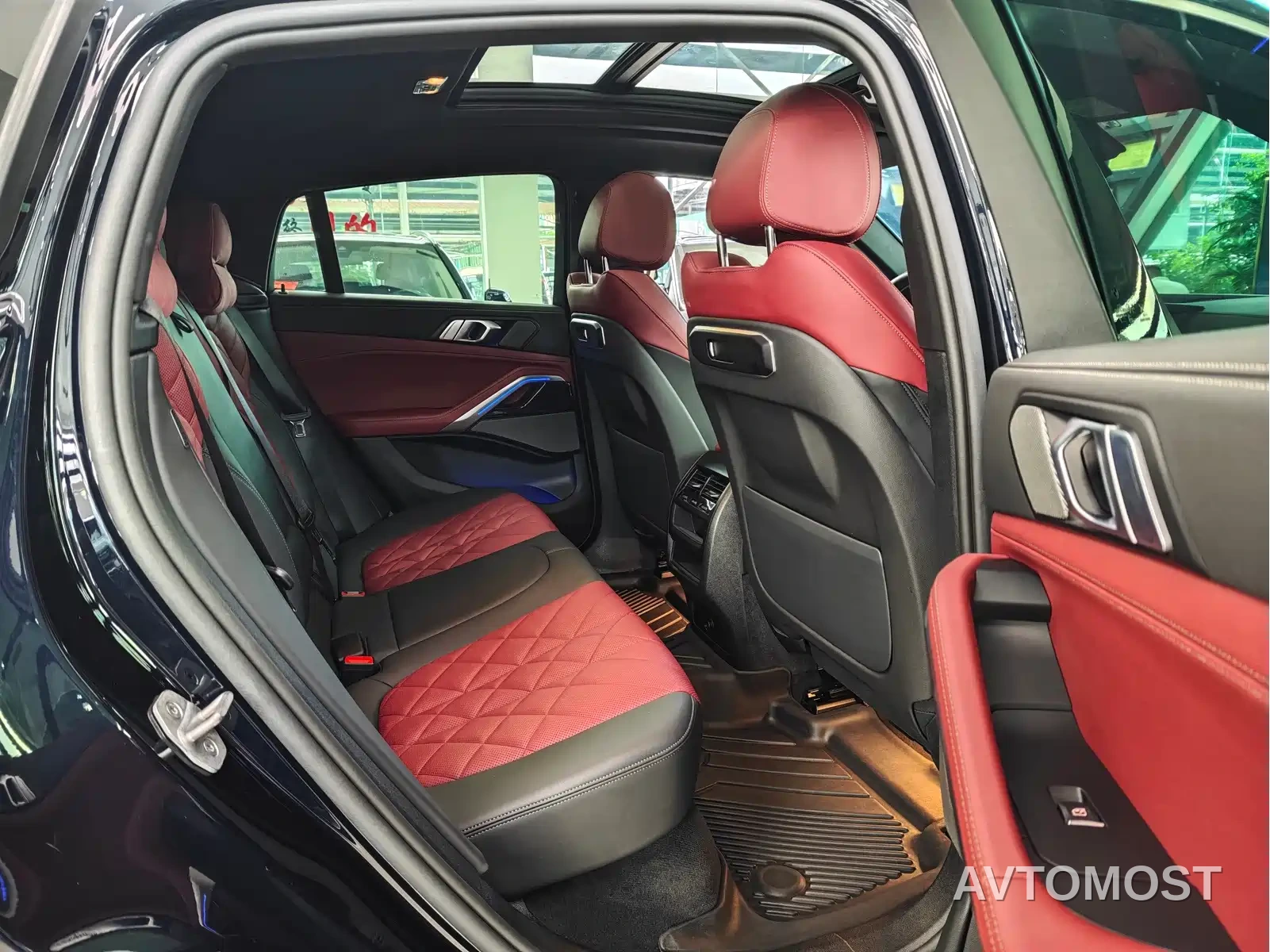 BMW X6 2023 xDrive40i M Sport Package — фото 11