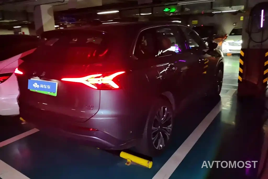 Hongqi HS6 PHEV 2025 High-end Model — фото 3