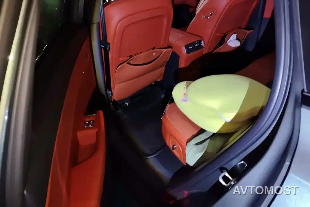 Hongqi HS6 PHEV 2025 High-end Model — фото 11