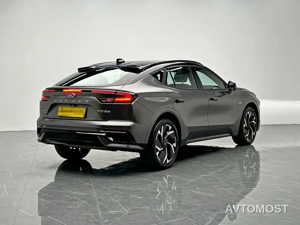 Ford Mondeo 2025 2.0T EcoBoost E Hybrid Sport ST-Line — фото 6