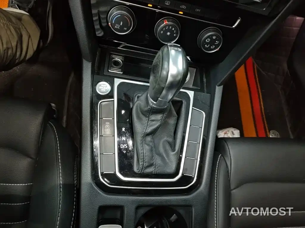 Volkswagen Magotan 2020 280TSI DSG Comfort — фото 11