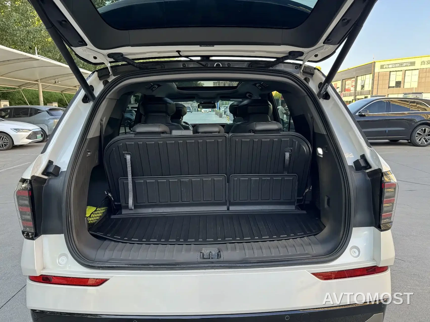 Ford Edge 2023 Edge L 2.0T EcoBoost E Hybrid AWD 7-Seater Premium — фото 12