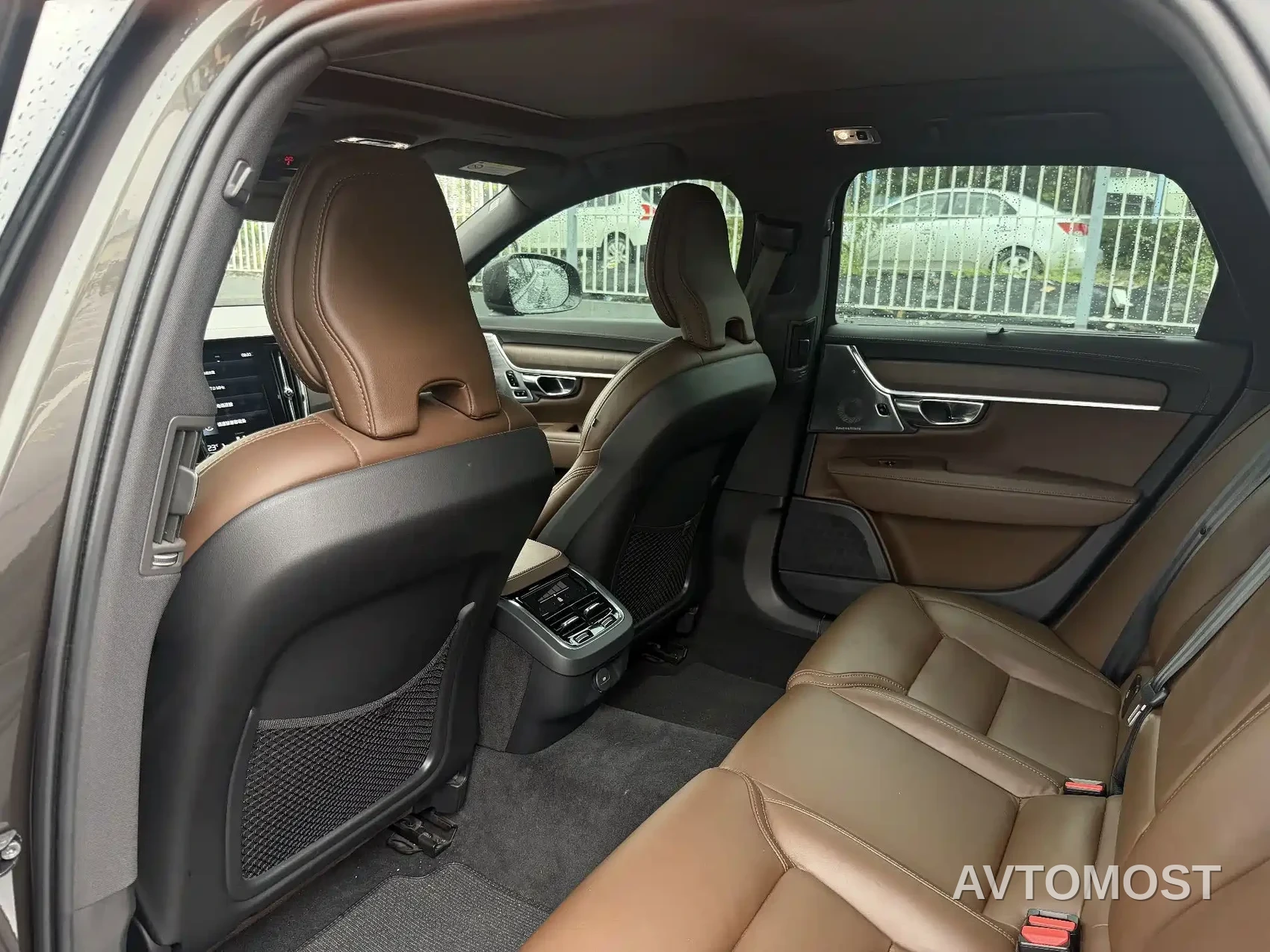 Volvo V90 2021 Model Cross Country B5 AWD Premium Smart Edition — фото 7