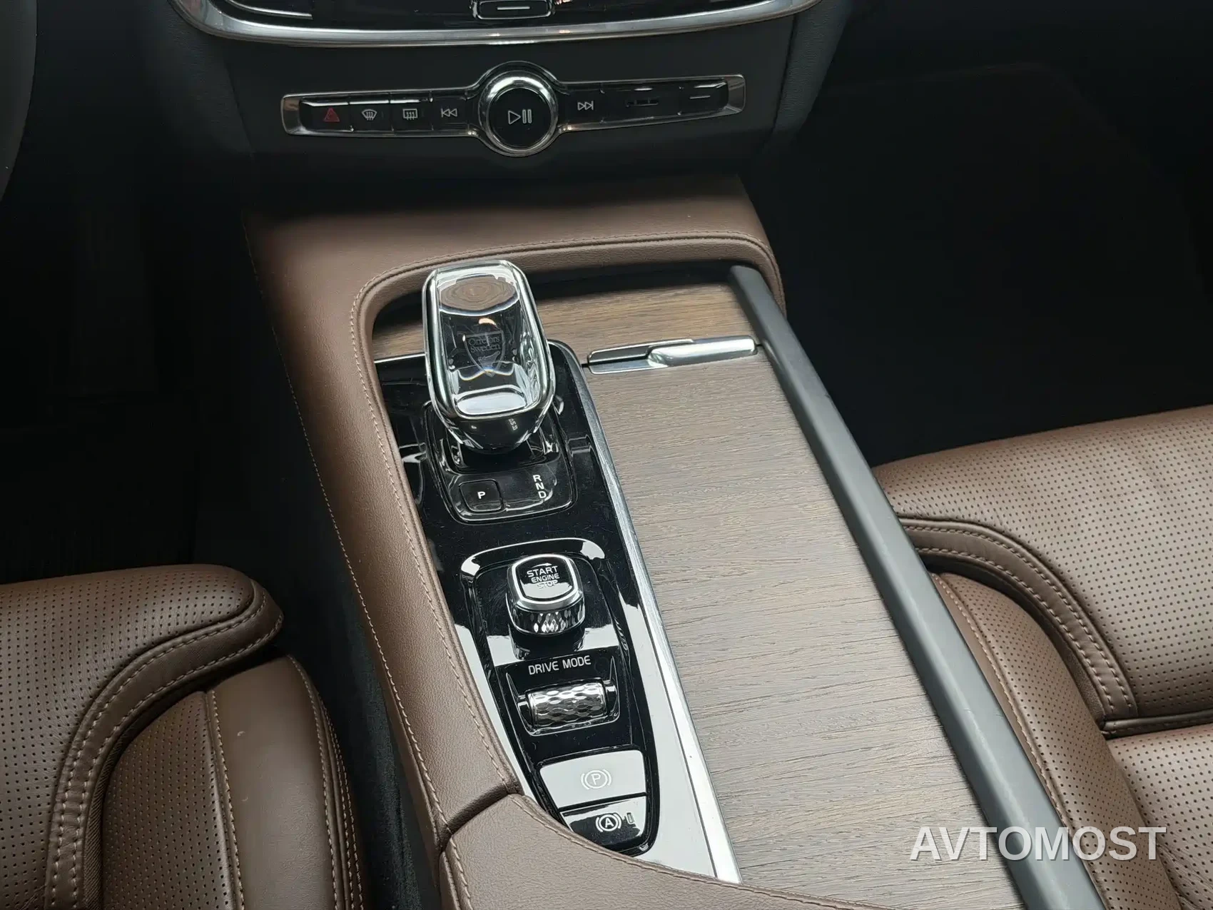 Volvo V90 2021 Model Cross Country B5 AWD Premium Smart Edition — фото 15