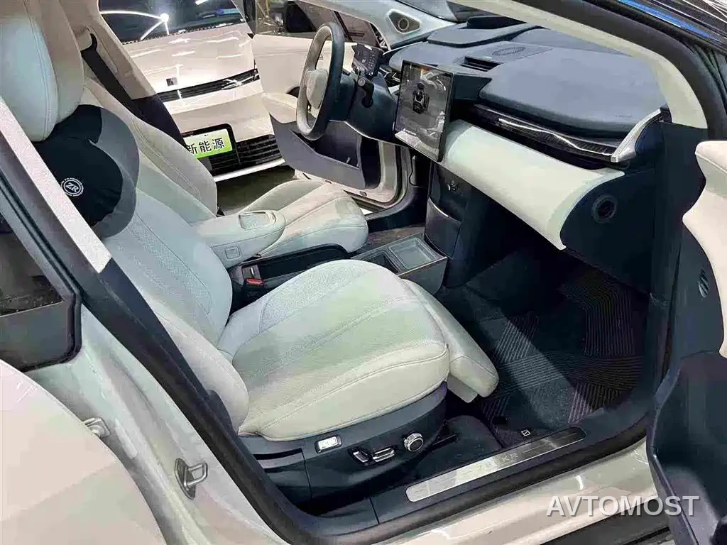 Zeekr X 2023 RWD YOU Edition 4-seater — фото 4