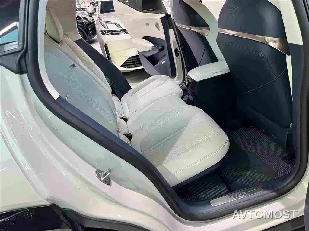 Zeekr X 2023 RWD YOU Edition 4-seater — фото 15
