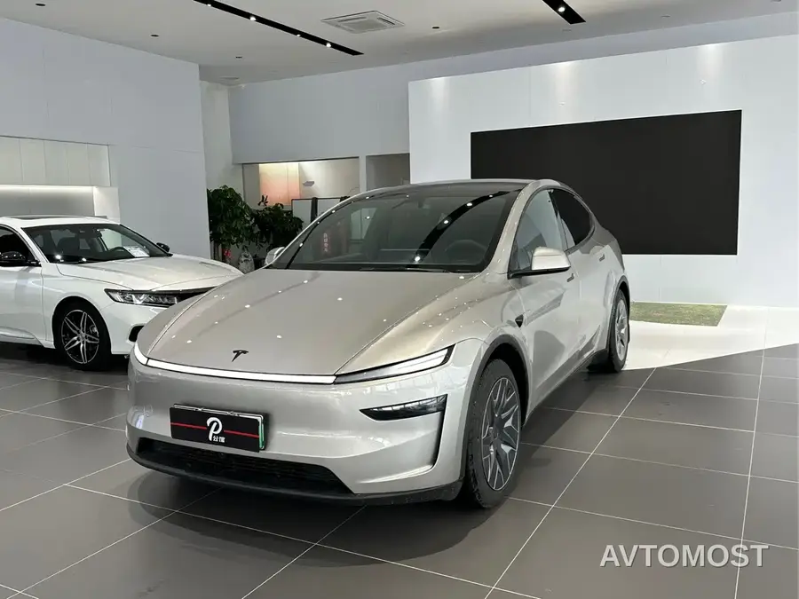 Tesla Model Y L 2025 Facelift Long Range AWD