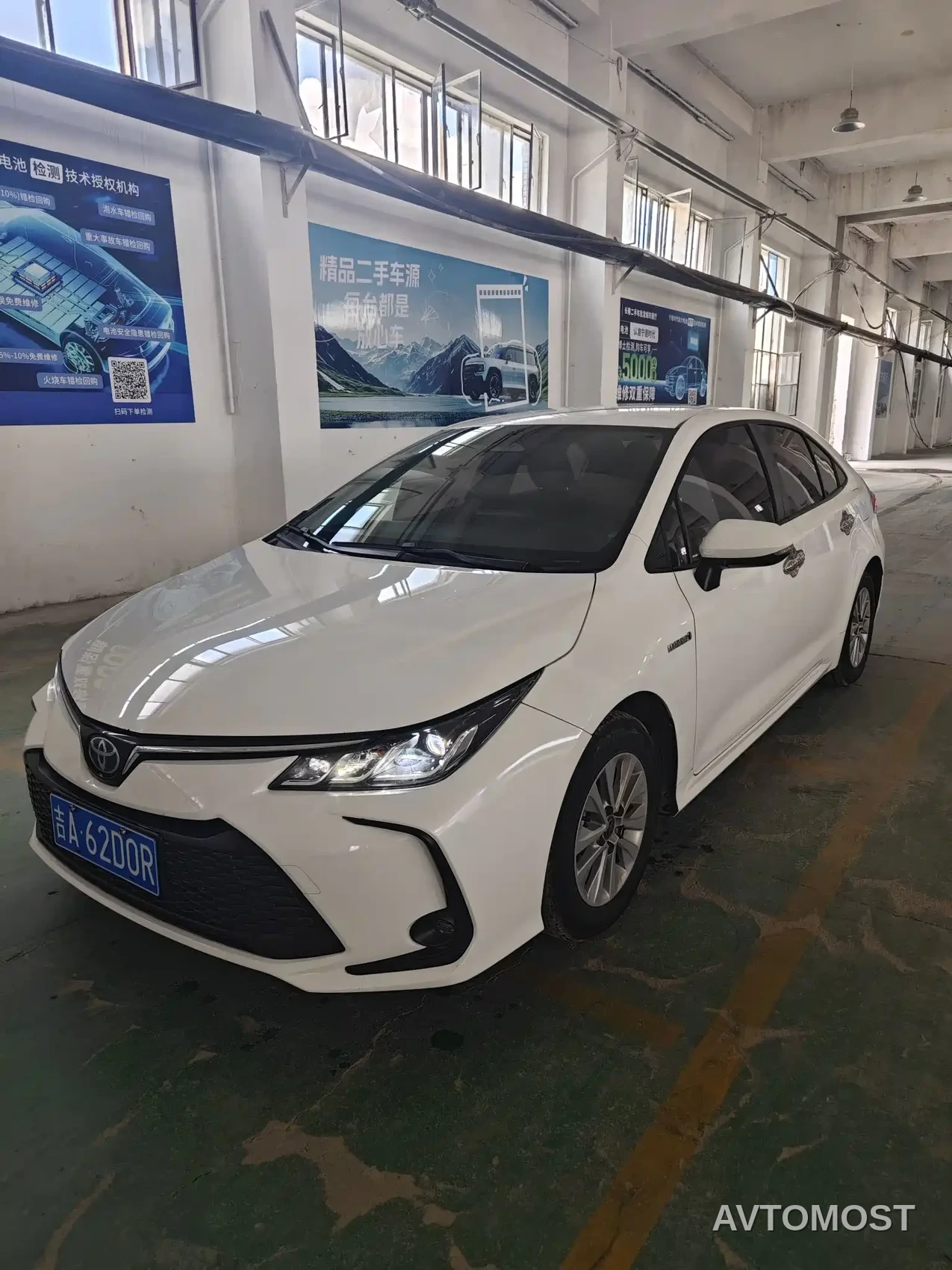 Toyota Corolla 2023 1.8L Smart Hybrid Dual Engine Elite Edition — фото 3