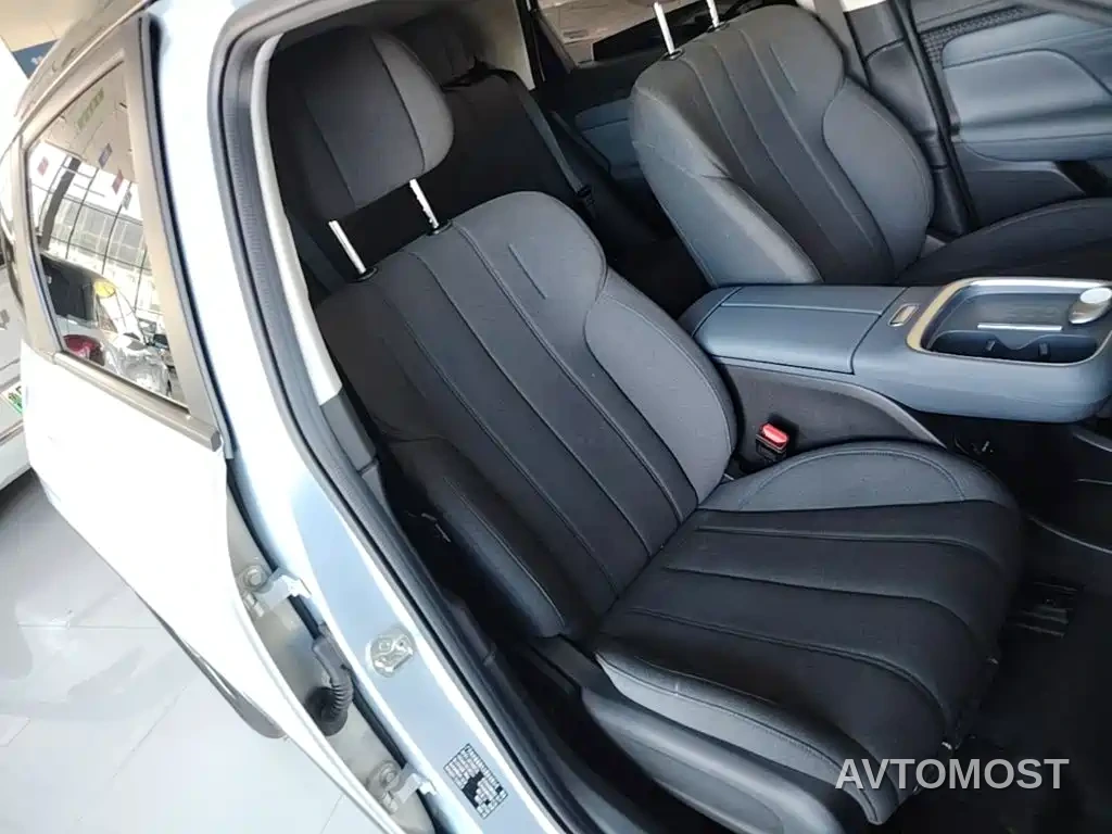 AION UT 2025 Model 330 Starlight Edition — фото 2