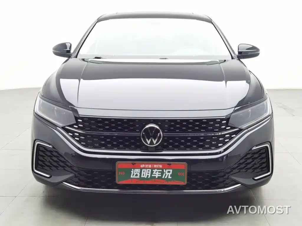 Volkswagen Passat 2022 330TSI Starlight Elite Edition — фото 3