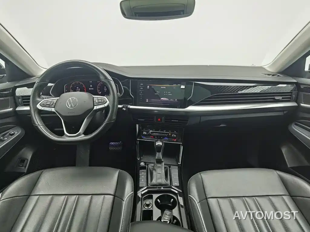 Volkswagen Passat 2022 330TSI Starlight Elite Edition — фото 5