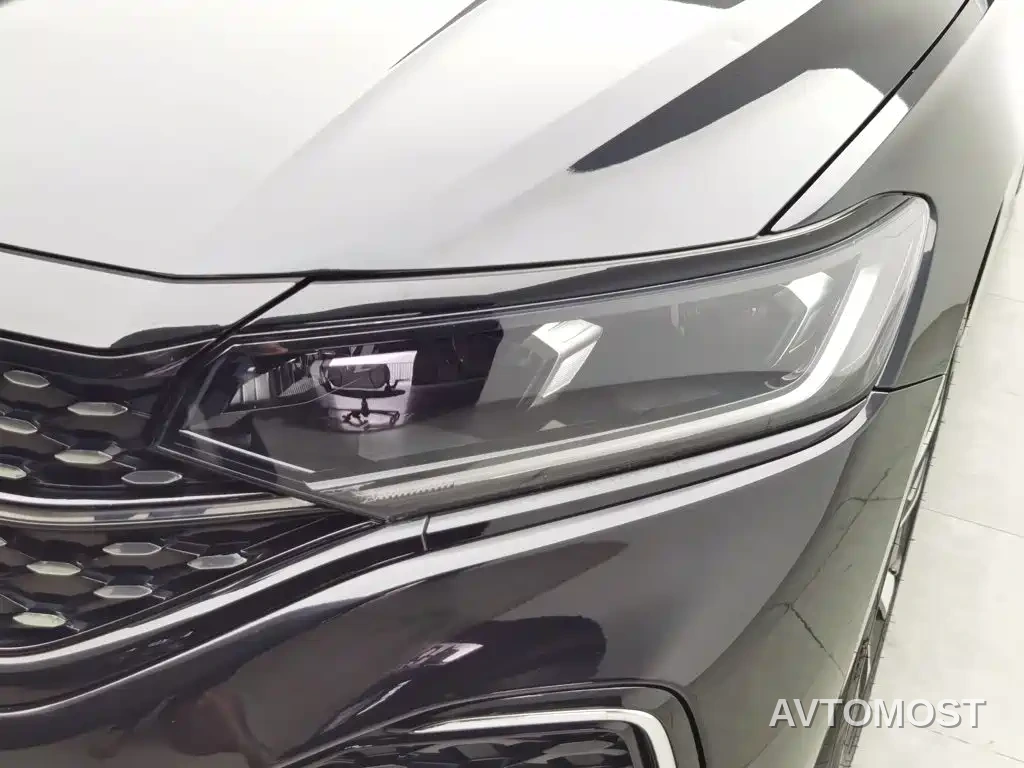 Volkswagen Passat 2022 330TSI Starlight Elite Edition — фото 6