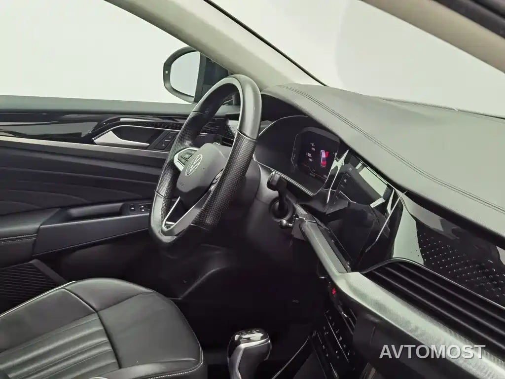 Volkswagen Passat 2022 330TSI Starlight Elite Edition — фото 17
