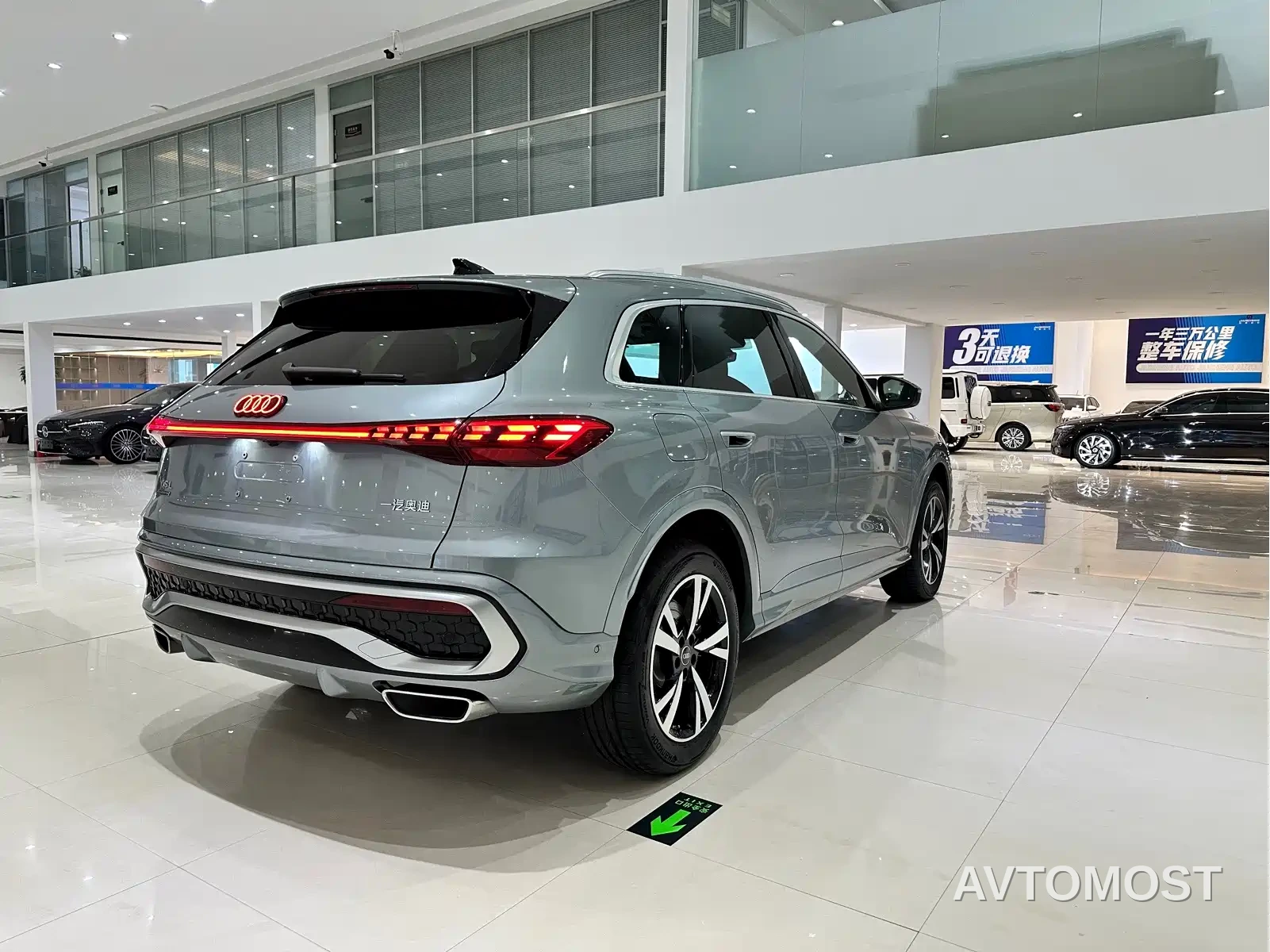 Audi Q5L 2026 Model Base Version — фото 4
