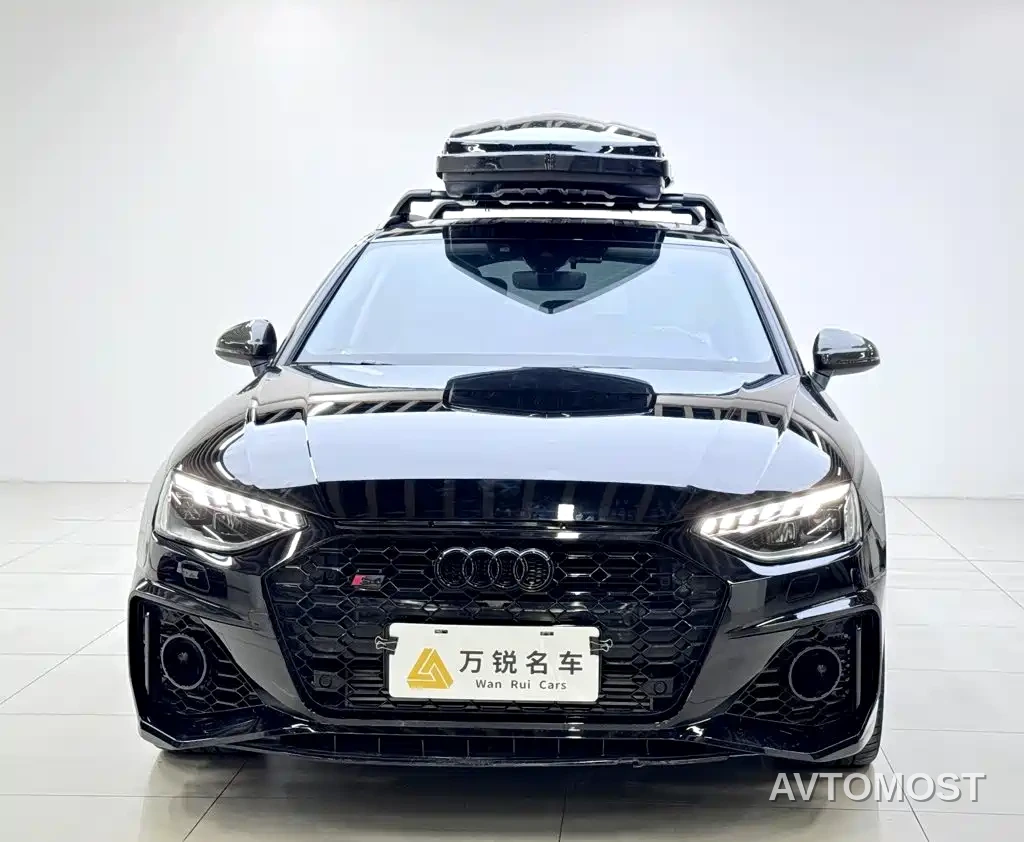 Audi A4 (Import) 2023 Model Avant 40 TFSI Fashion Sport Version — фото 2