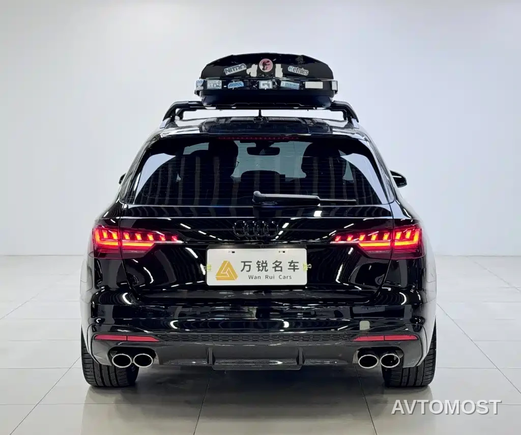 Audi A4 (Import) 2023 Model Avant 40 TFSI Fashion Sport Version — фото 4