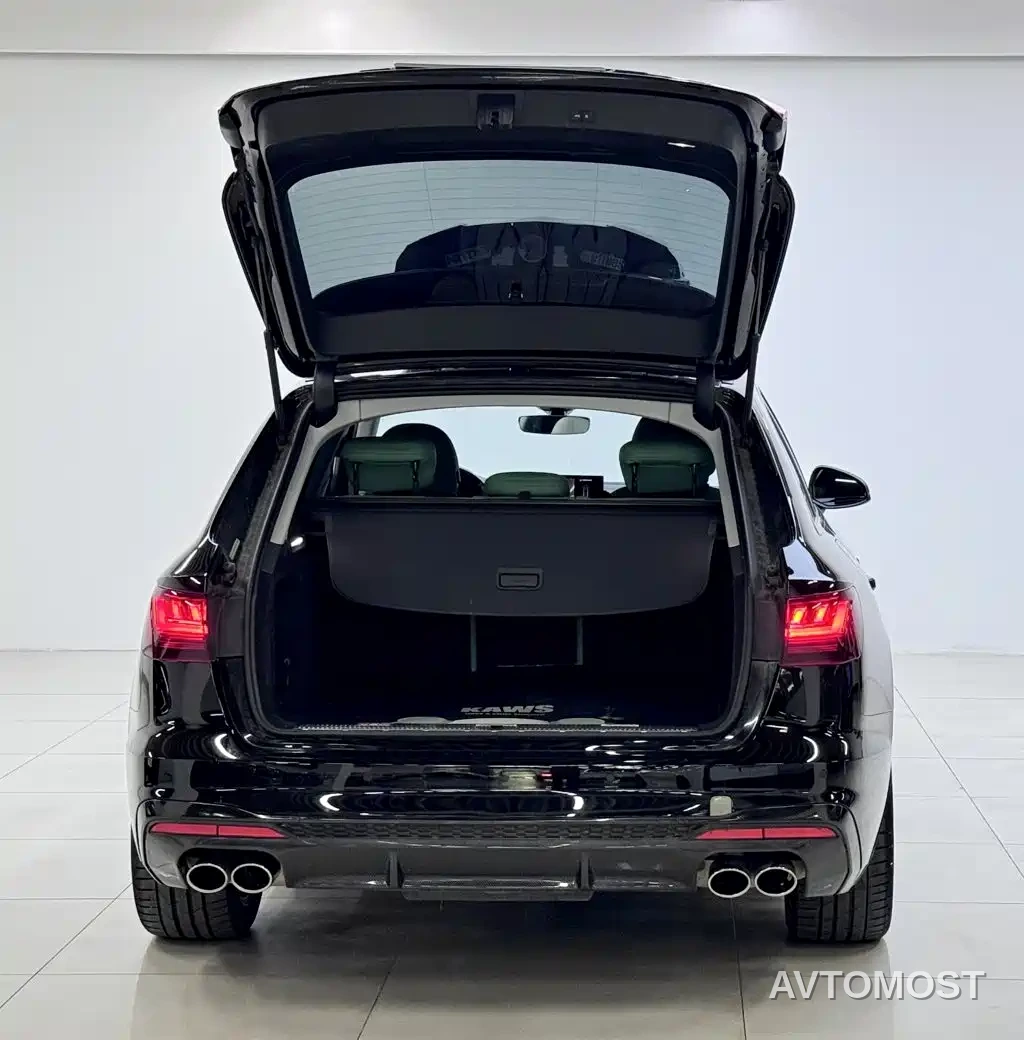 Audi A4 (Import) 2023 Model Avant 40 TFSI Fashion Sport Version — фото 5