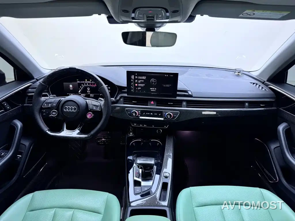 Audi A4 (Import) 2023 Model Avant 40 TFSI Fashion Sport Version — фото 10