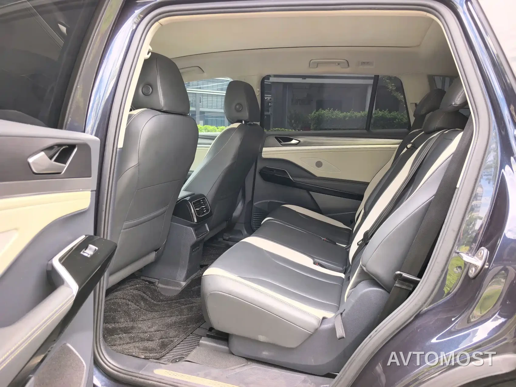 Volkswagen ID.6 CROZZ 2022 Long Range PURE+ Edition — фото 12