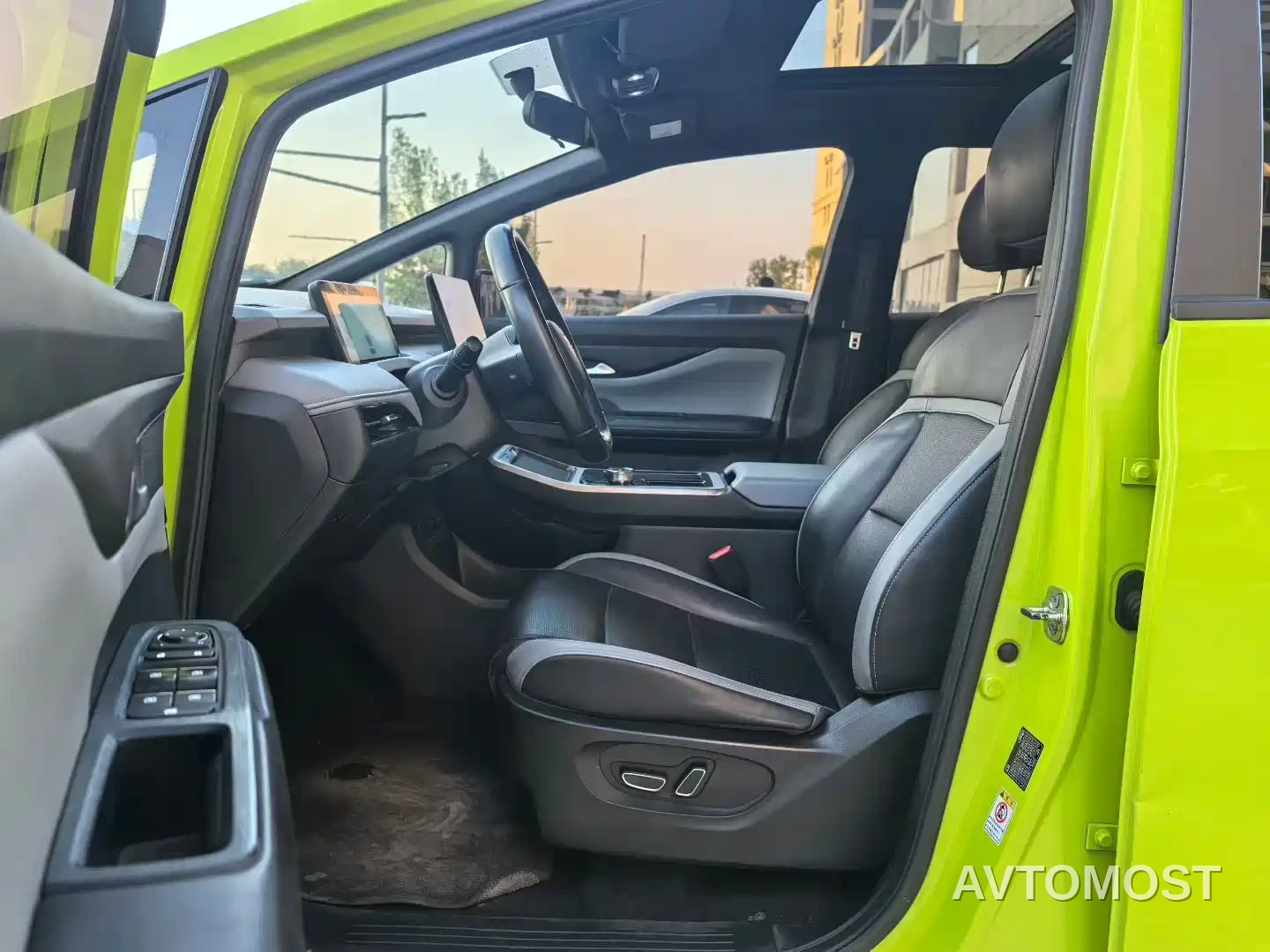 Hycan Z03 2022 Model 620km Trendy Smart Edition 160kW 76.8kWh — фото 4